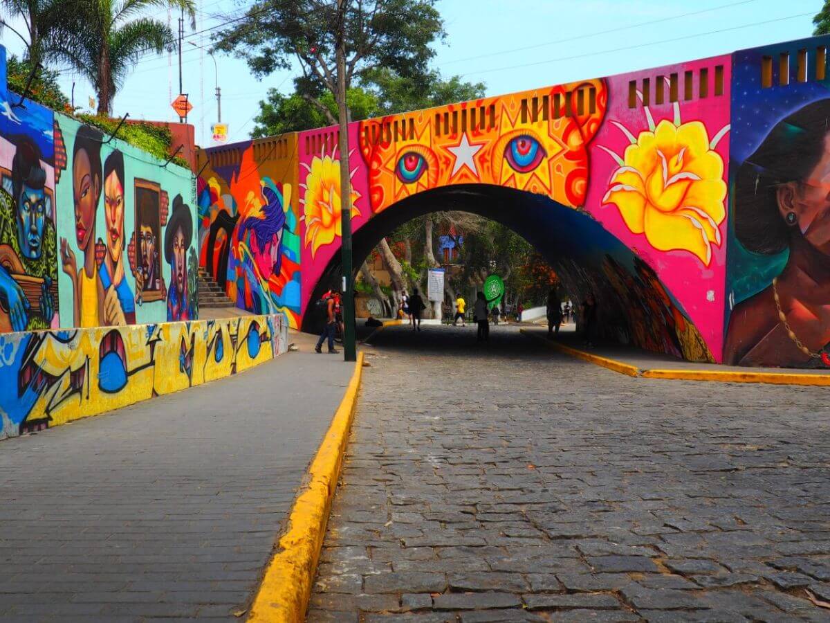 murales artísticos en Lima